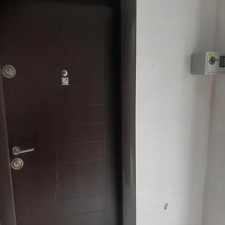 Studio Calea Victoriei Apartment Bucharest